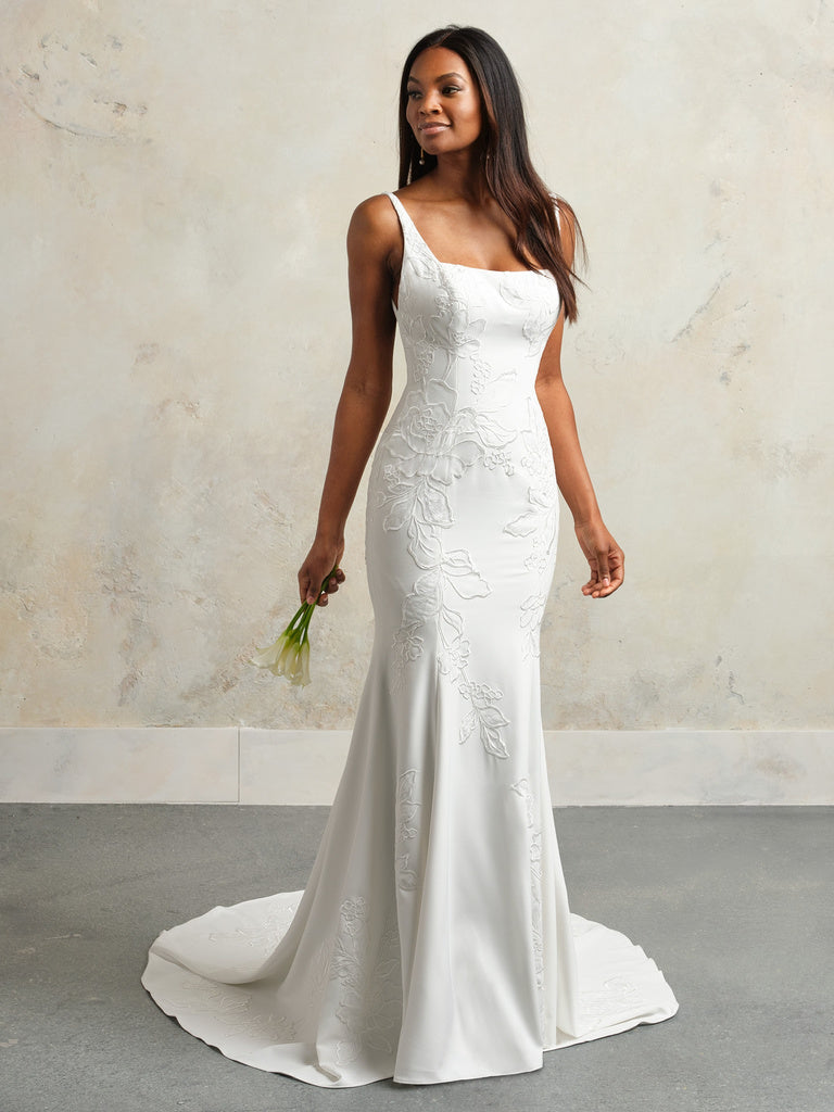 bentley lace dress BENTLEY AND LACE GOWNS FOR PHOTOGRAPHY AND EVENTS: rental dresses for photography sessions Pink Dazzle floor length
