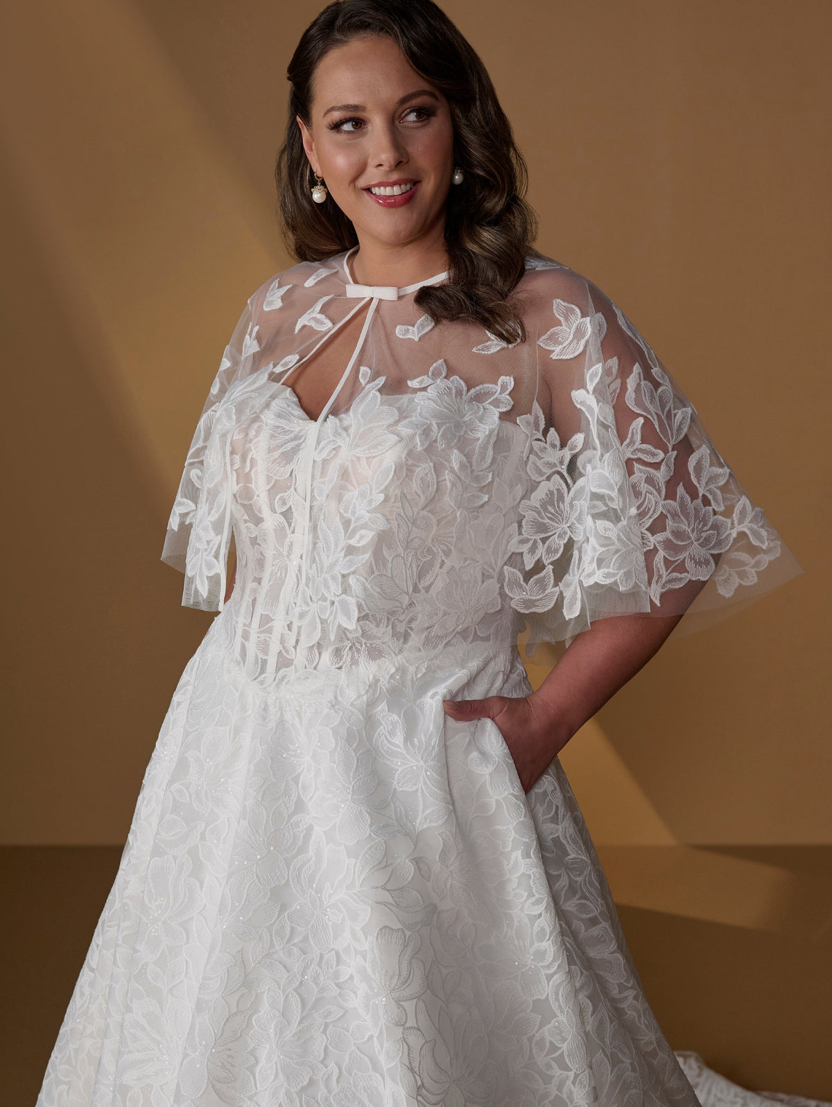 29504